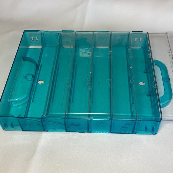 SHOPKINS NECKLACE ITEMS AND CASE - Picture 5 of 6